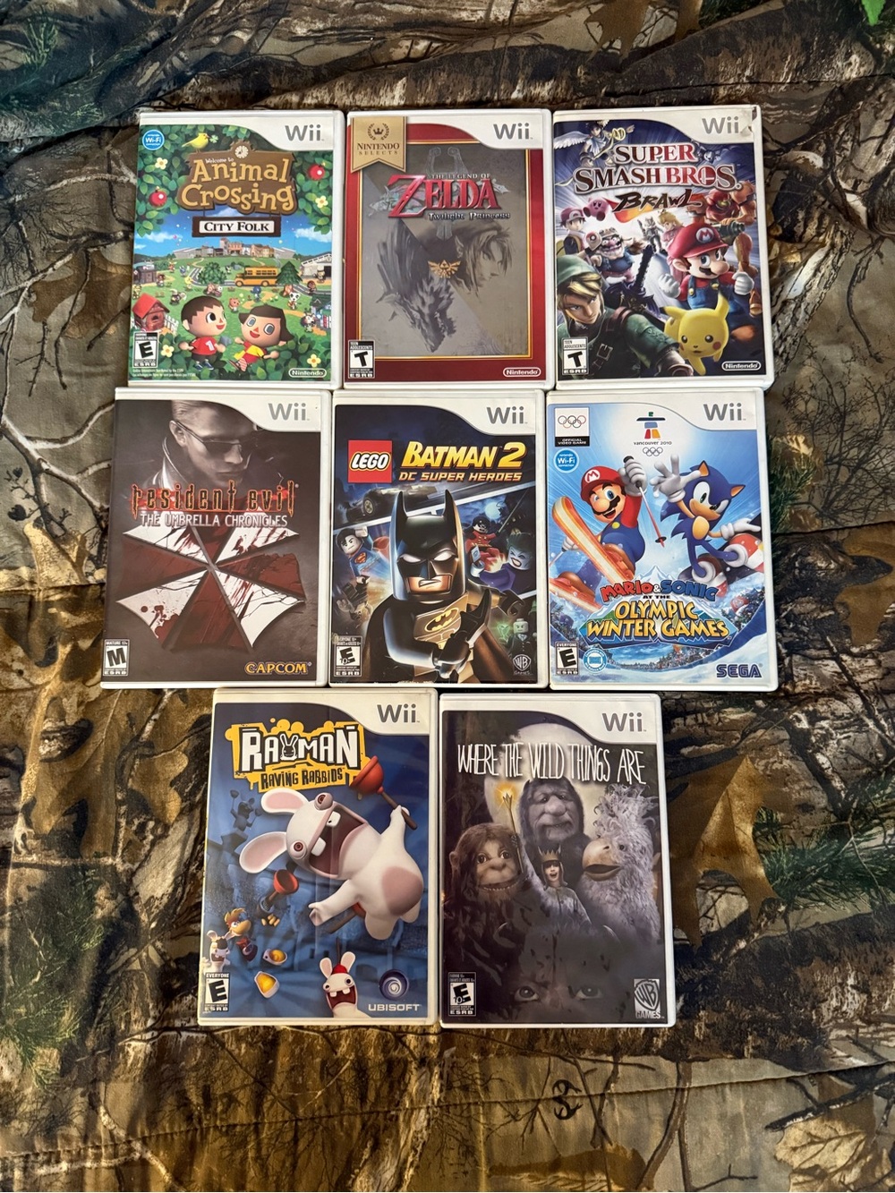 Nintendo Wii Game Bundle - (animal crossing, super smash bros, resident evil)